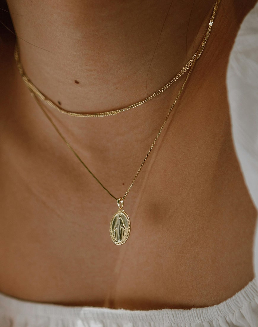 NECKLACE